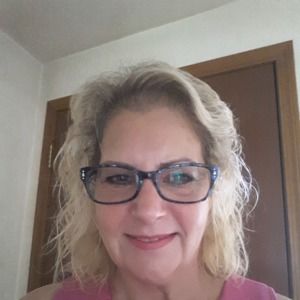 Meet your Posher, Leslie